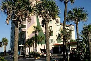 Harbour Beach Resort Studios! Daytona Beach Apartment