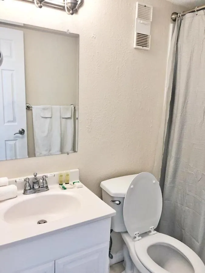 Harbour Beach Resort Studios! Daytona Beach United States